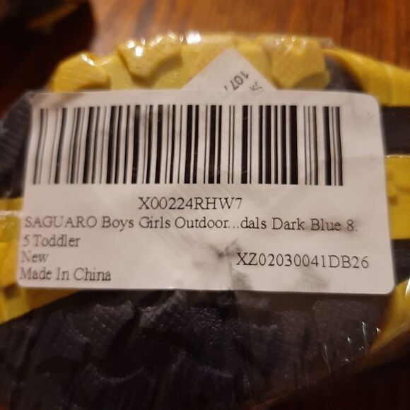 HOST PICK! NWT Kids Size 5 Saguaro Athletic Sandals - Picture 9 of 9